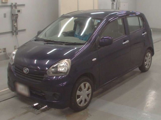 303 DAIHATSU MIRA E S LA300S 2015 г. (CAA Tokyo)